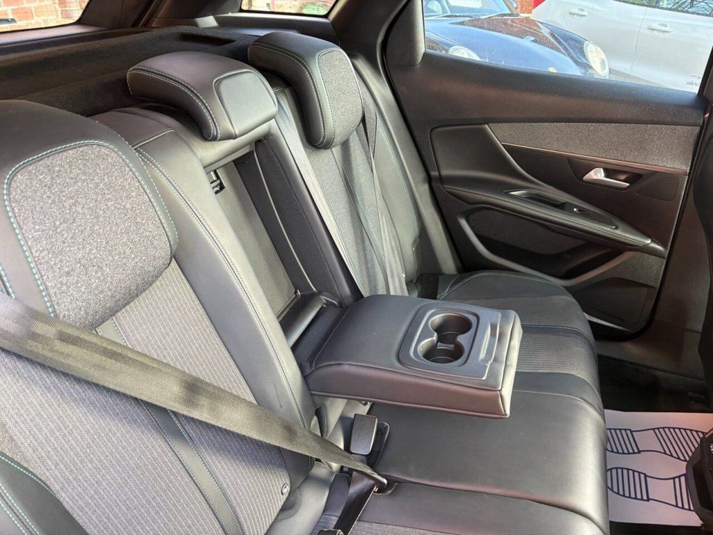 Used Peugeot 3008 2022 for sale - 77608640: Photo 36