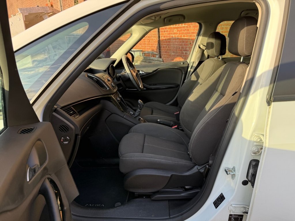 Used Vauxhall Zafira Tourer 2015 for sale - 77122109: Photo 14