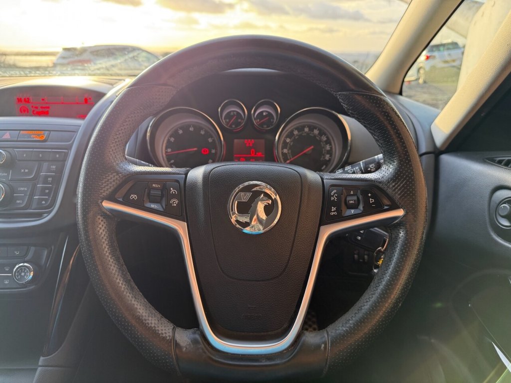 Used Vauxhall Zafira Tourer 2015 for sale - 77122109: Photo 18