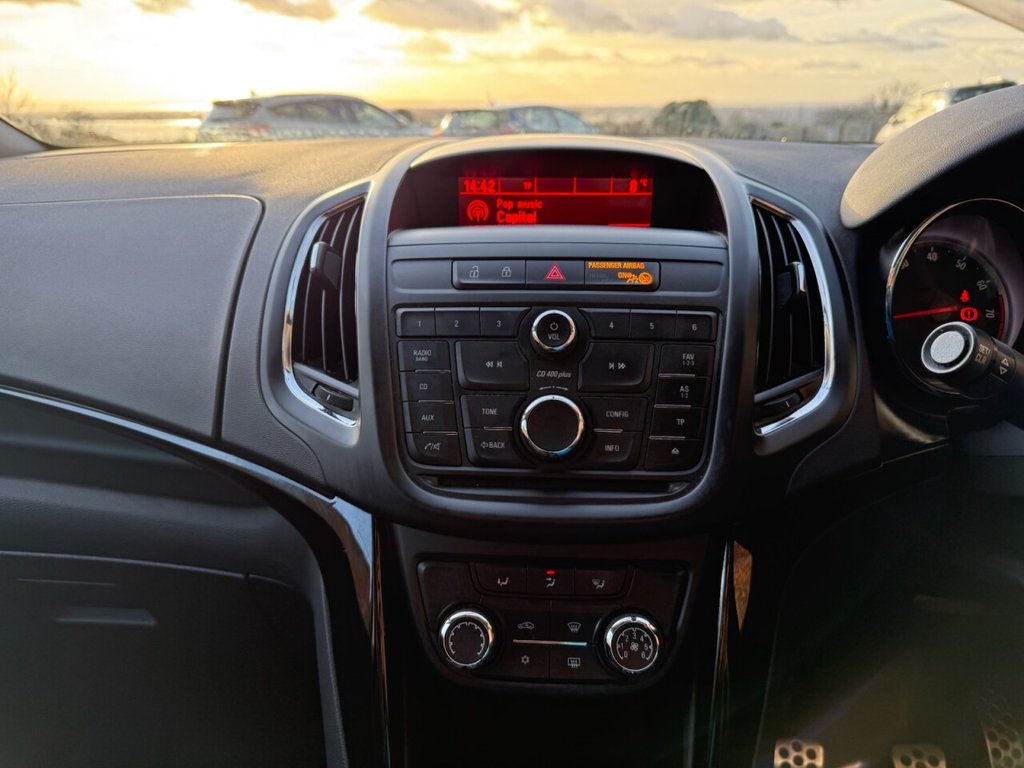 Used Vauxhall Zafira Tourer 2015 for sale - 77122109: Photo 21