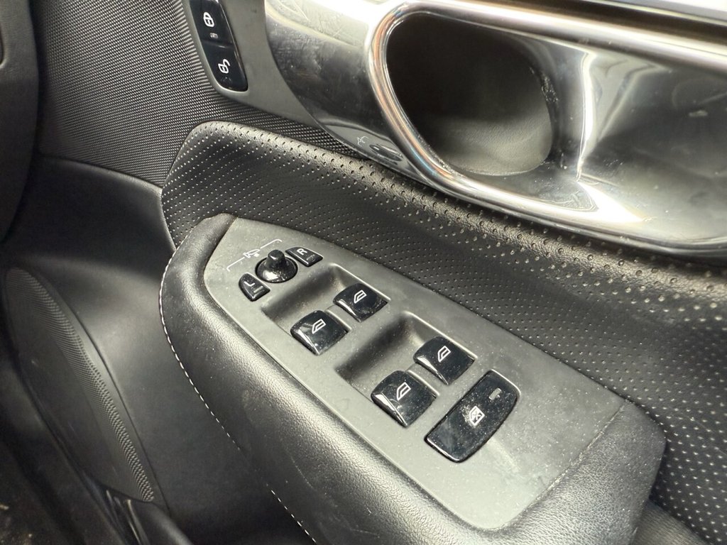 Used Volvo XC90 2015 for sale - 76546577: Photo 14