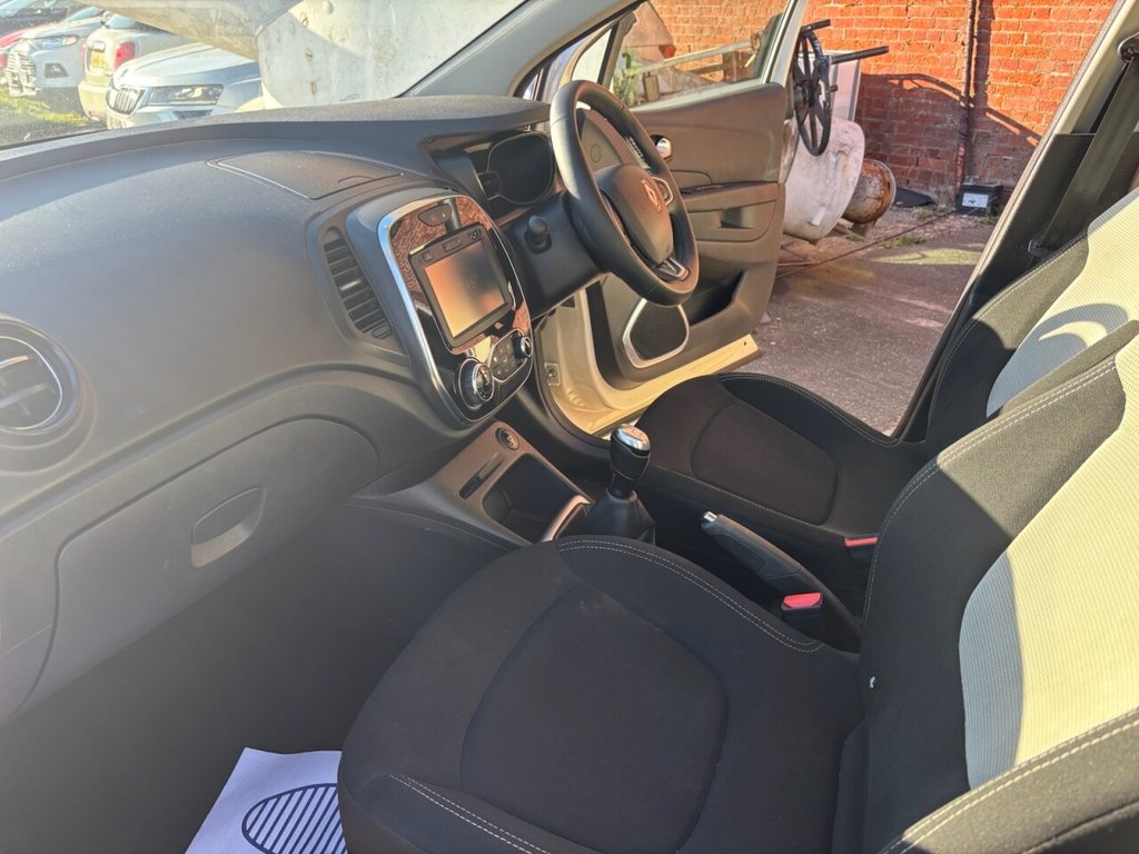 Used Renault Captur 2018 for sale - 78172456: Photo 10
