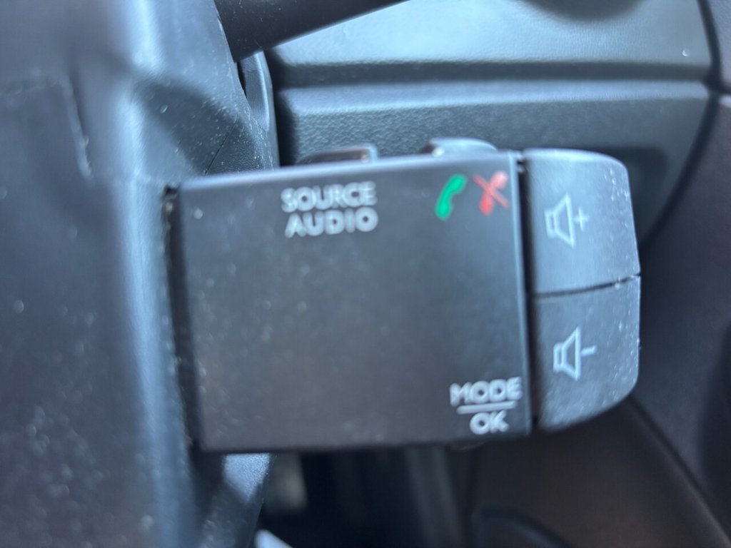 Used Renault Captur 2018 for sale - 78172456: Photo 17