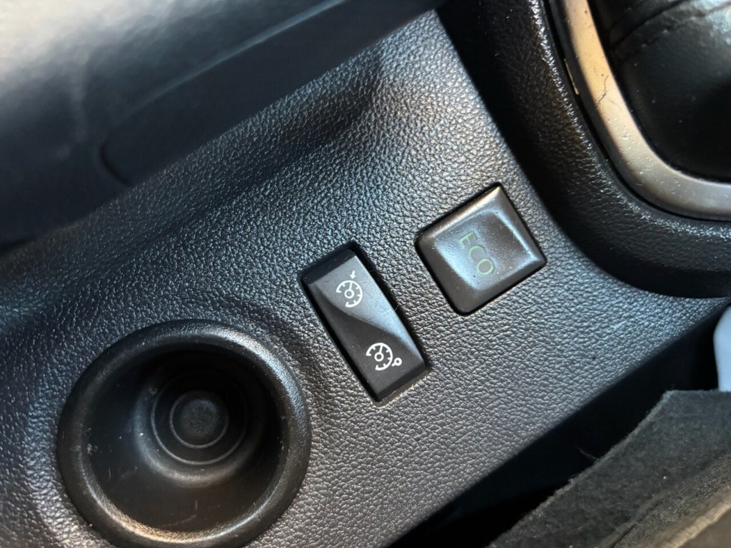 Used Renault Captur 2018 for sale - 78172456: Photo 18