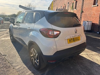 Used Renault Captur 2018 for sale - 78172456: Photo