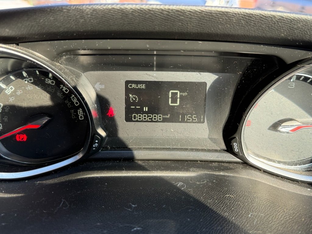 Used Peugeot 308 2018 for sale - 77978933: Photo 15