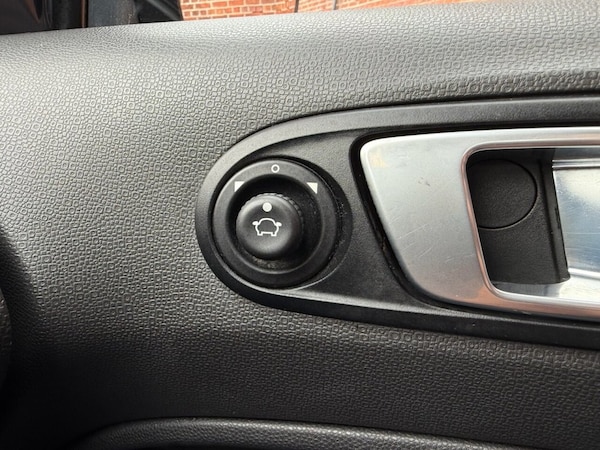 Used Ford Ecosport 2014 for sale - 75397146: Photo 26