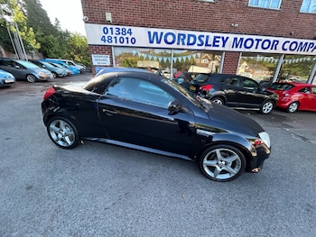 2009 (09) - 1.4i 16V EXCLUSIV CONVERTIBLE LOW MILEAGE 2-Door