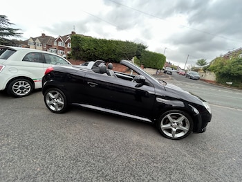Used Vauxhall Tigra 2009 for sale - 75752322: Photo