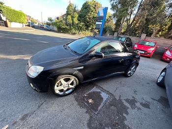 Used Vauxhall Tigra 2009 for sale - 75752322: Photo