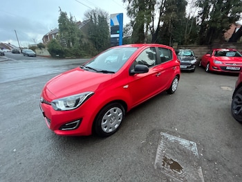 Used Hyundai i20 2012 for sale - 77398469: Photo