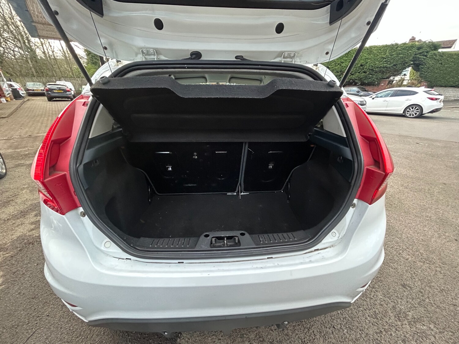 Used Ford Fiesta 2011 for sale - 77819143: Photo 16