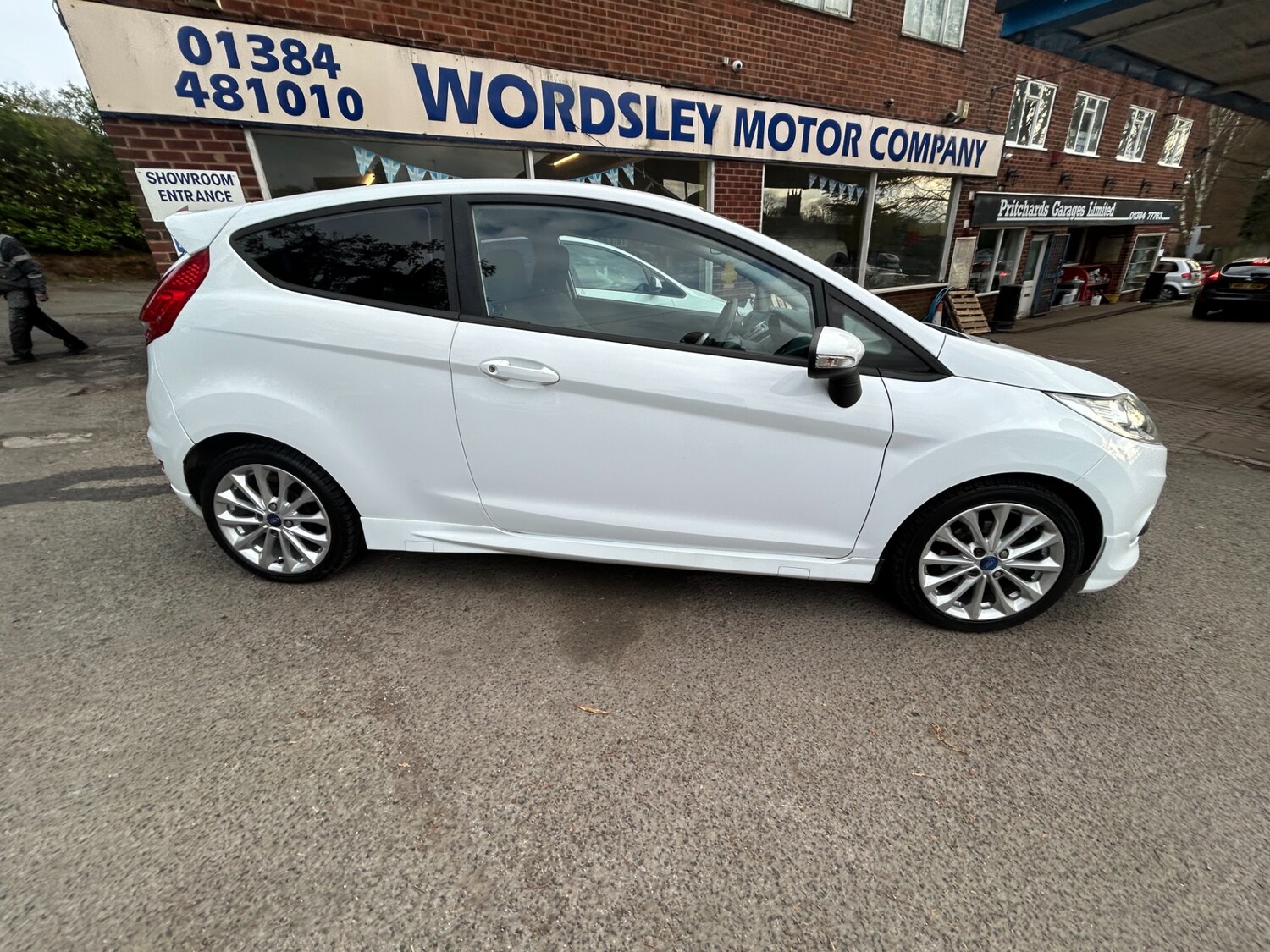 Used Ford Fiesta 2011 for sale - 77819143: Photo 17