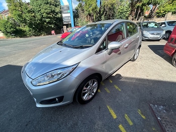 Used Ford Fiesta 2015 for sale - 79383247: Photo