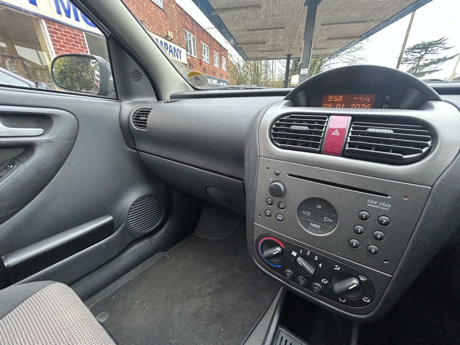 Used Vauxhall Corsa 2004 for sale - 77363224: Photo 14