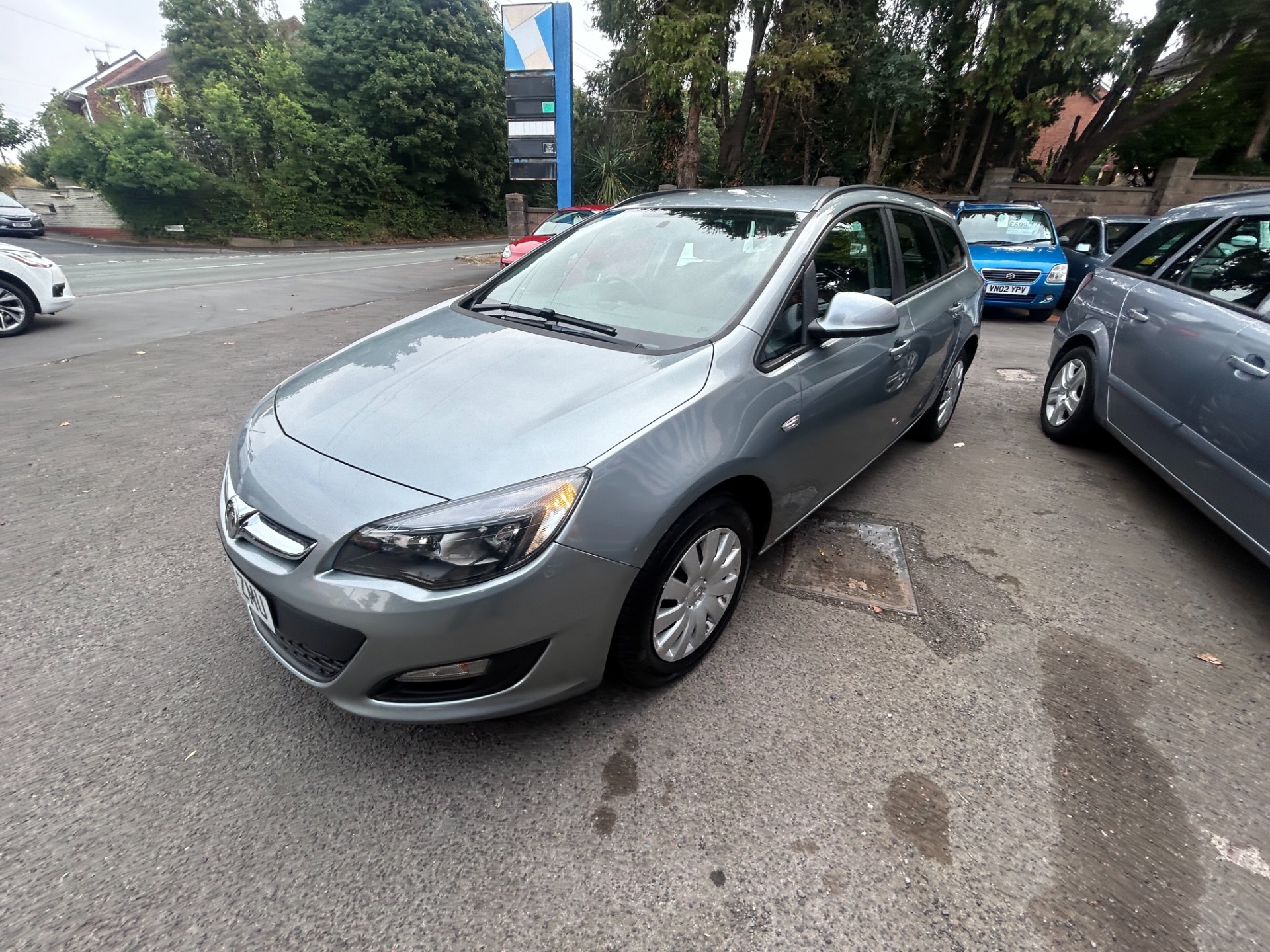 Used Vauxhall Astra 2013 for sale - 75342737: Photo
