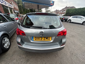Used Vauxhall Astra 2013 for sale - 75342737: Photo