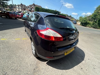 Used Renault Megane 2009 for sale - 79260971: Photo