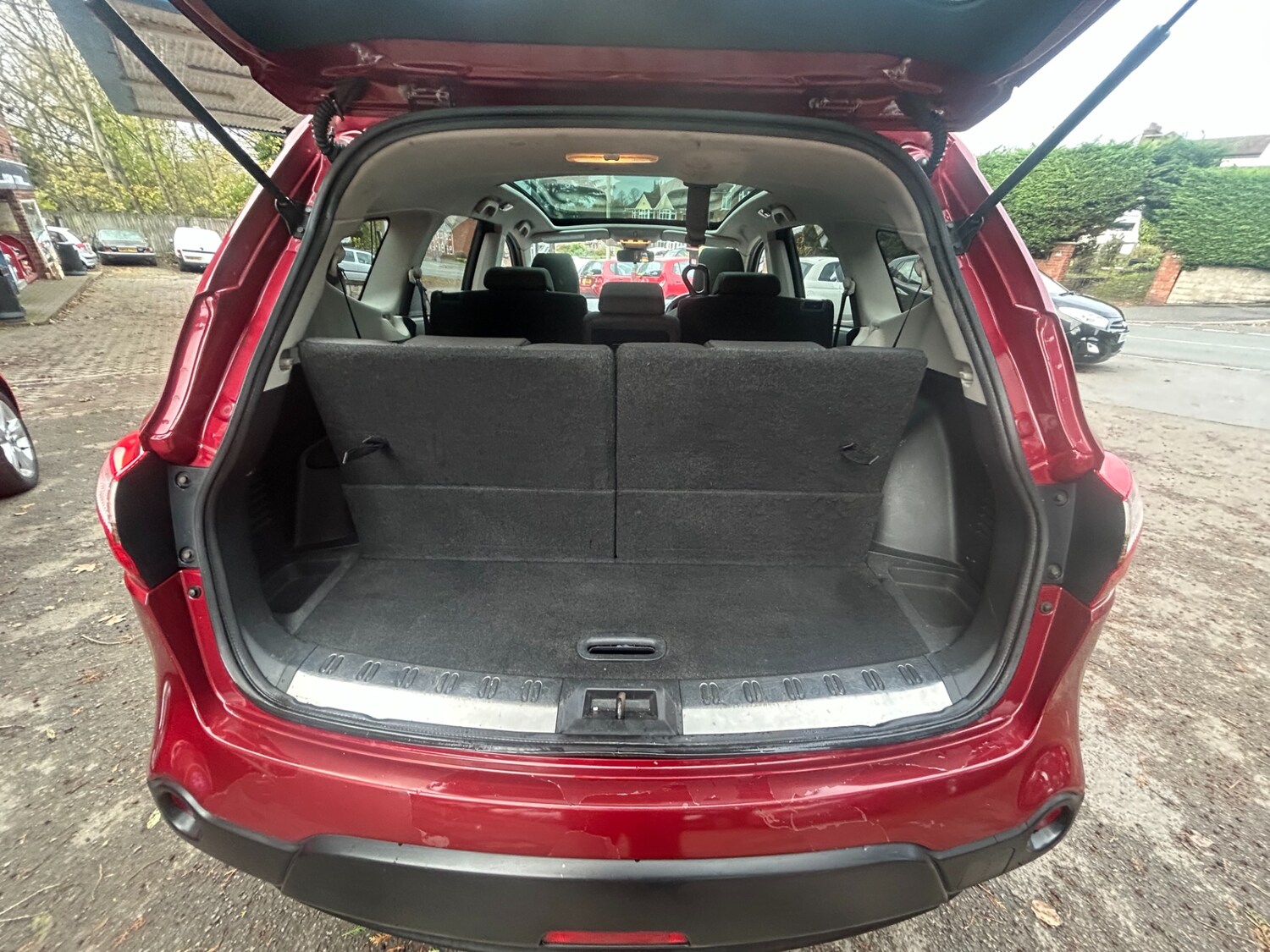 Used Nissan Qashqai+2 2011 for sale - 76599558: Photo 8