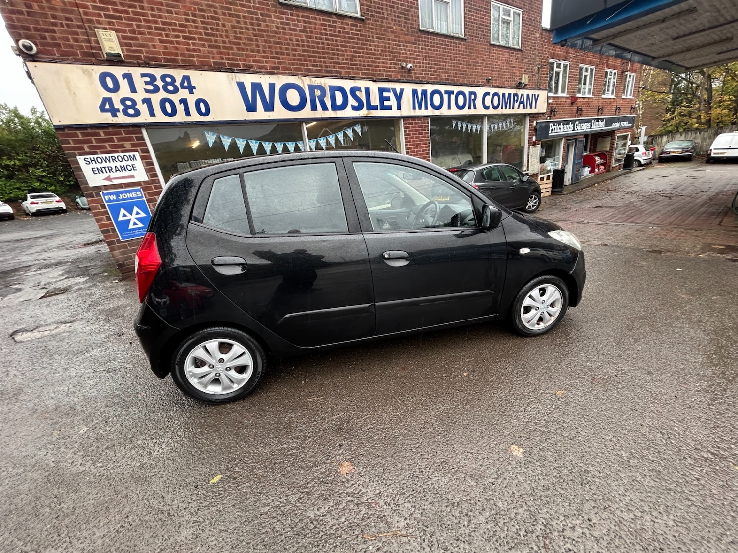 Used Hyundai i10 2012 for sale - 76553780: Photo 1