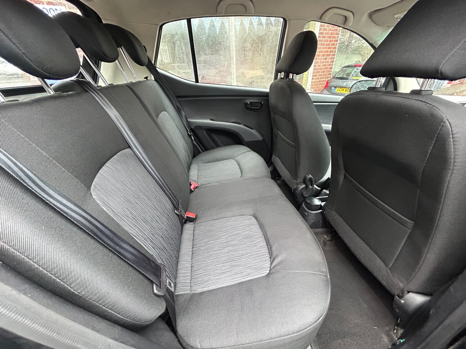 Used Hyundai i10 2012 for sale - 76553780: Photo 12