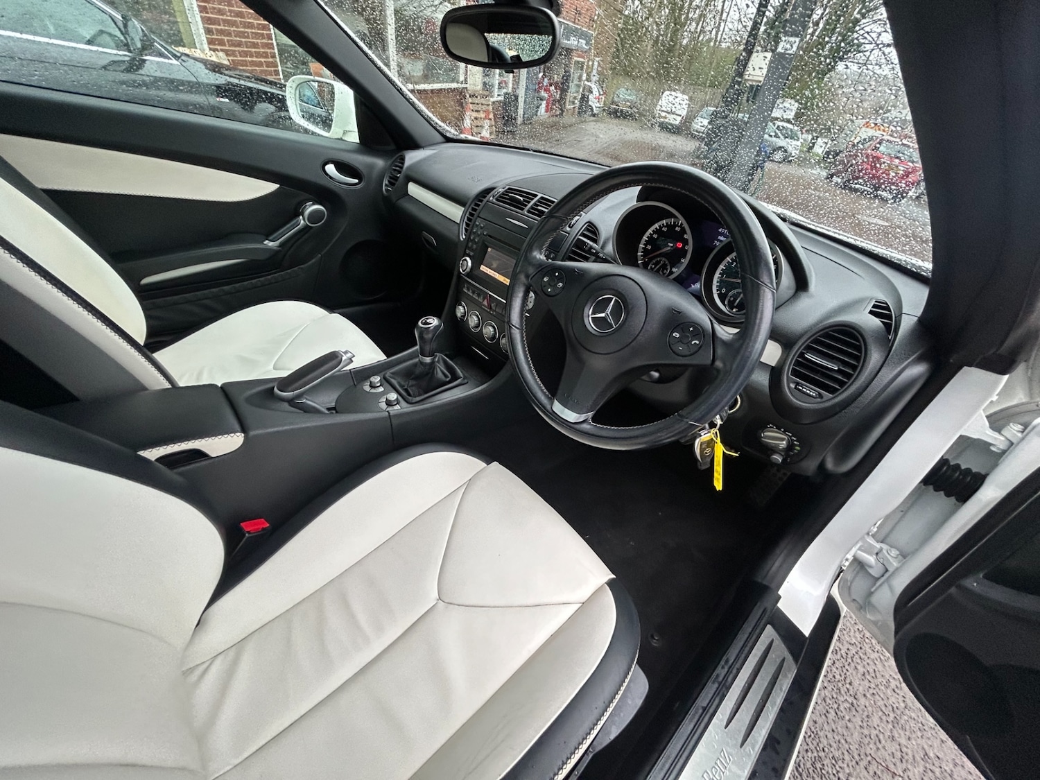 Used Mercedes-Benz SLK 2009 for sale - 77902775: Photo 14