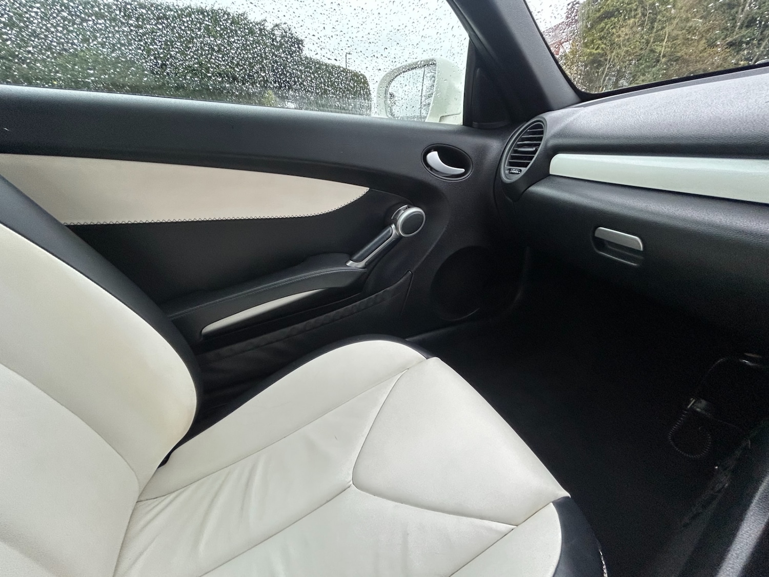 Used Mercedes-Benz SLK 2009 for sale - 77902775: Photo 17