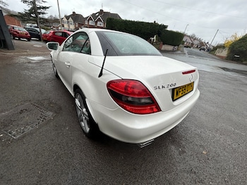 Used Mercedes-Benz SLK 2009 for sale - 77902775: Photo