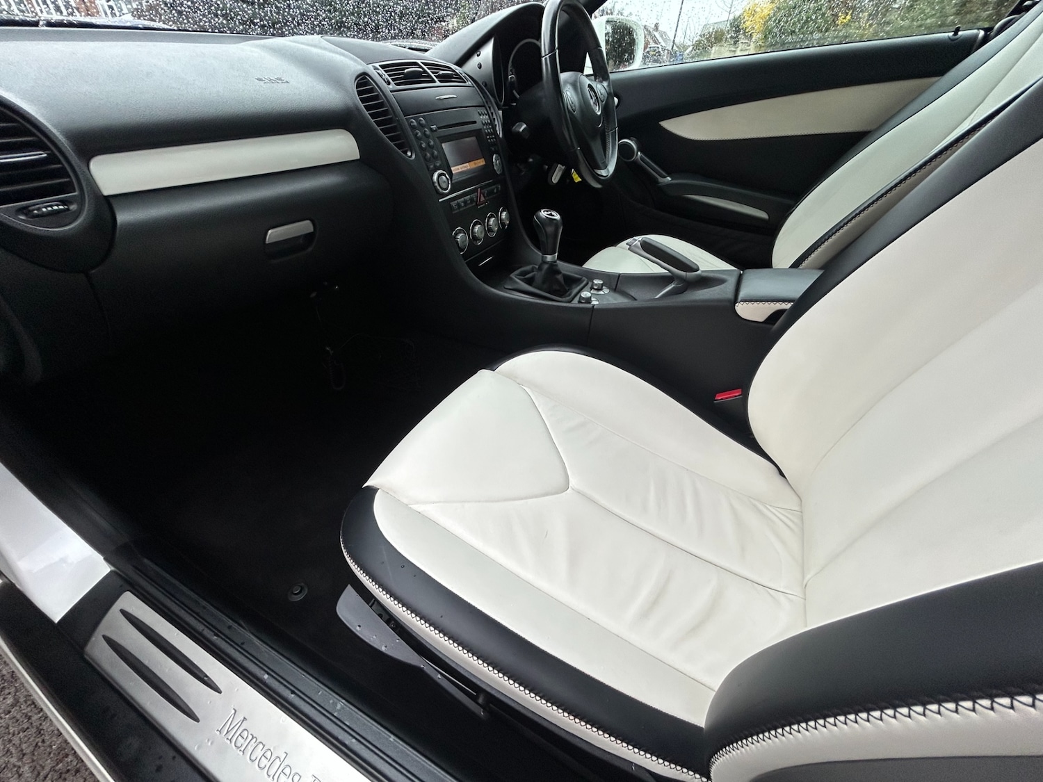 Used Mercedes-Benz SLK 2009 for sale - 77902775: Photo 8