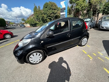 Used Peugeot 107 2010 for sale - 79548595: Photo