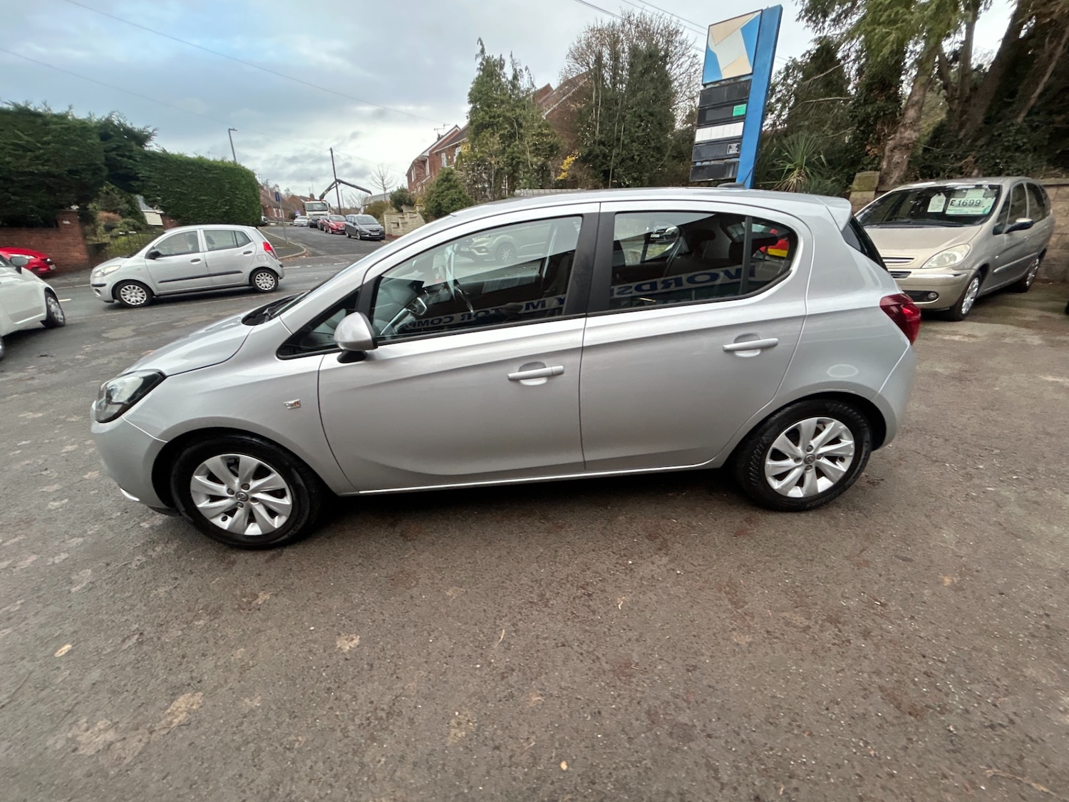 Used Vauxhall Corsa 2016 for sale - 76769098: Photo 2