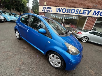 Used Toyota AYGO 2011 for sale - 76763113: Photo