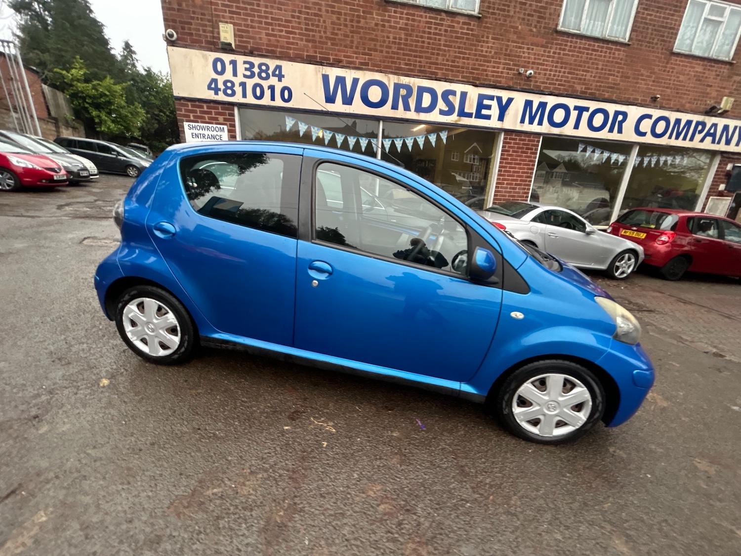 Used Toyota AYGO 2011 for sale - 76763113: Photo 25