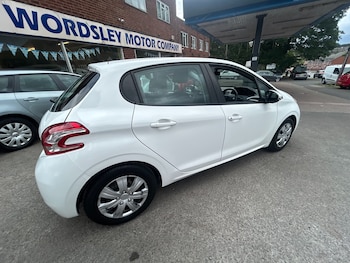 Used Peugeot 208 2013 for sale - 75512177: Photo