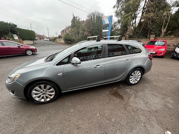 Used Vauxhall Astra 2013 for sale - 77570267: Photo