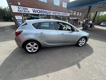 Vauxhall Astra feature image