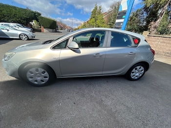 Used Vauxhall Astra 2010 for sale - 78092767: Photo