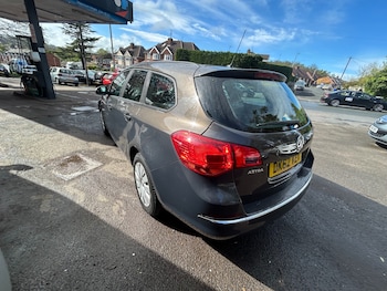 Used Vauxhall Astra 2012 for sale - 78175941: Photo