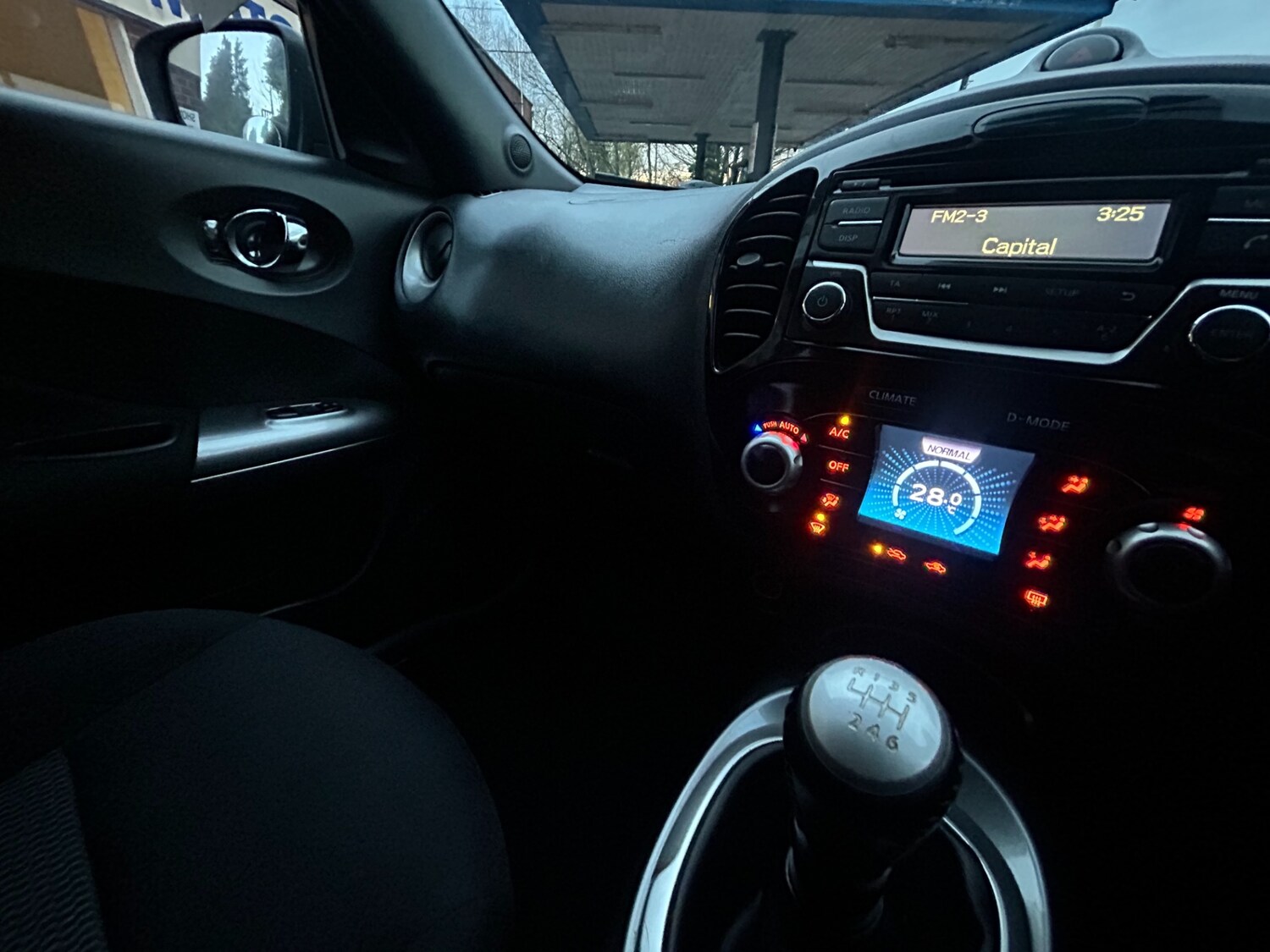 Used Nissan Juke 2014 for sale - 76638707: Photo 11