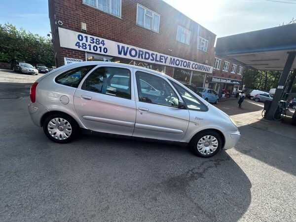 Used Citroen Xsara Picasso 2009 for sale - 75982459: Photo 16
