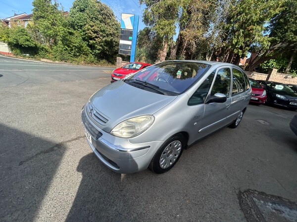 Used Citroen Xsara Picasso 2009 for sale - 75982459: Photo 23
