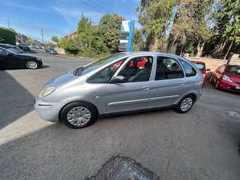 Used Citroen Xsara Picasso 2009 for sale - 75982459: Photo 4