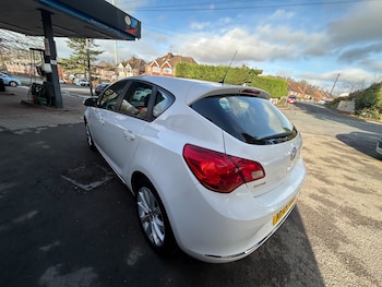 Used Vauxhall Astra 2012 for sale - 77310522: Photo