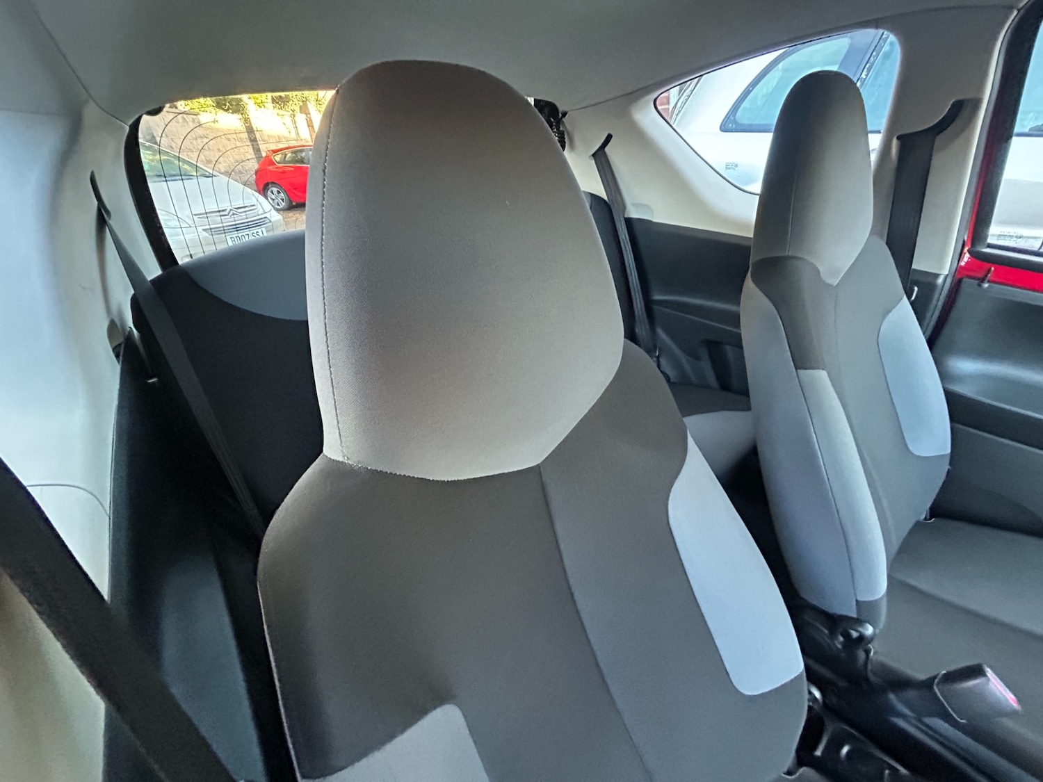 Used Peugeot 107 2012 for sale - 76892324: Photo 6