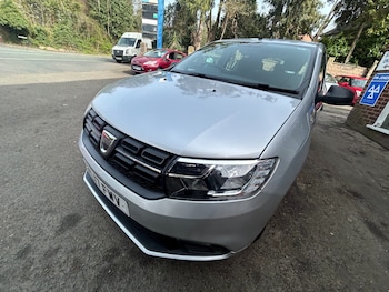 Used Dacia Sandero 2017 for sale - 77729133: Photo