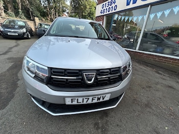 Used Dacia Sandero 2017 for sale - 77729133: Photo