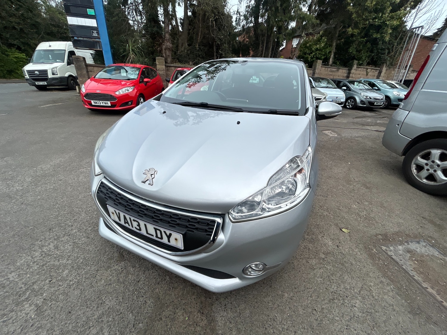 Used Peugeot 208 2013 for sale - 78199045: Photo 15