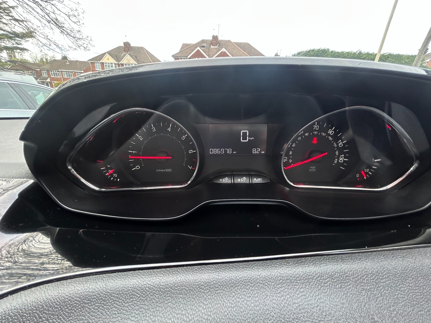 Used Peugeot 208 2013 for sale - 78199045: Photo 18