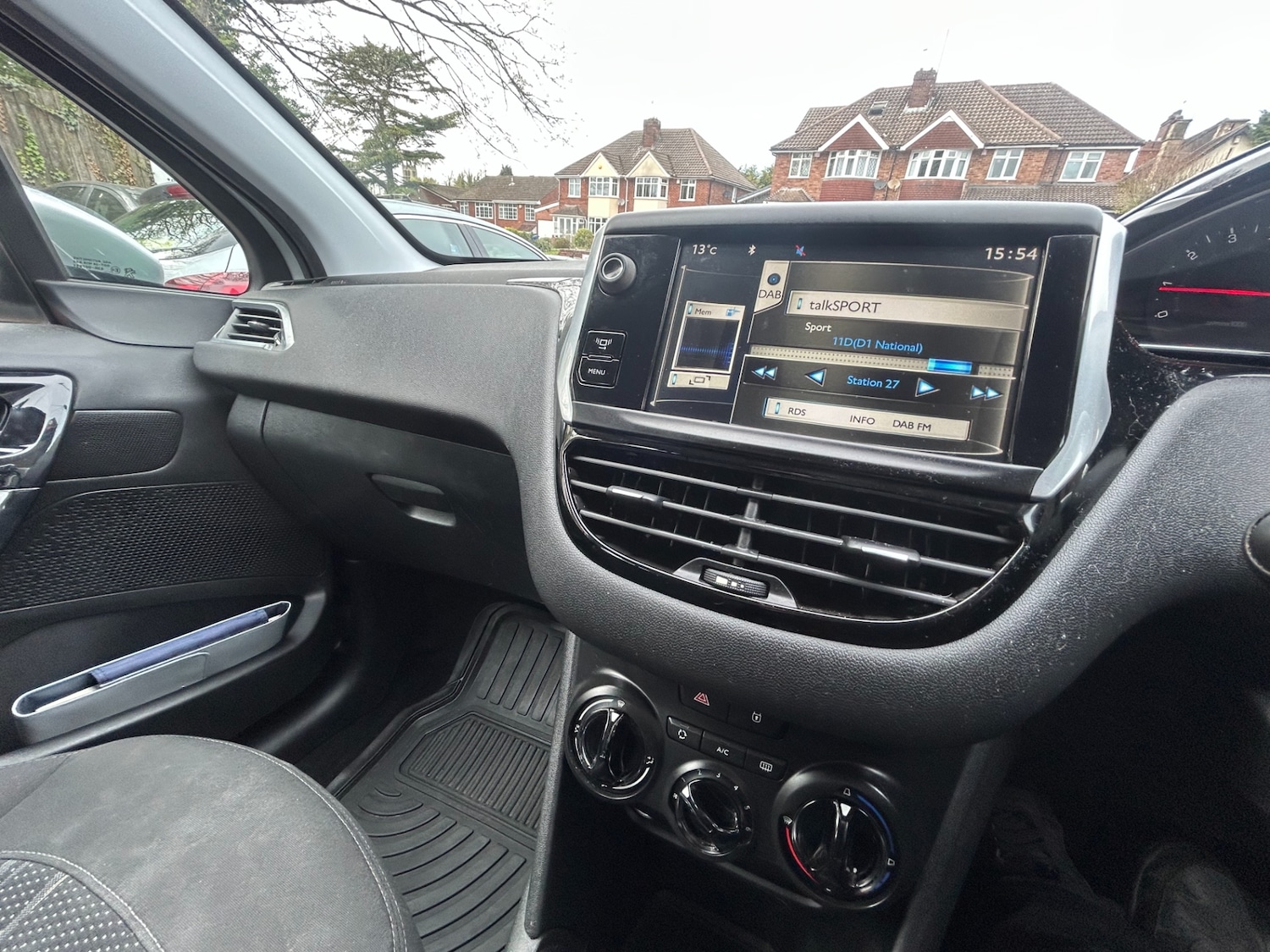 Used Peugeot 208 2013 for sale - 78199045: Photo 19