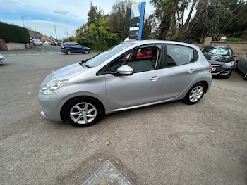 Used Peugeot 208 2013 for sale - 78199045: Photo